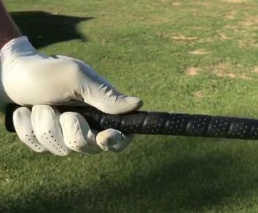 Golf Swing - The Golf Grip:  Long Thumb vs. Short Thumb