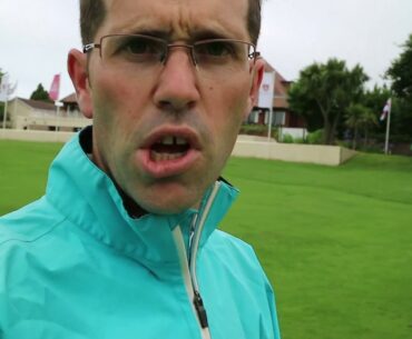 Golf glove testing in wet weather