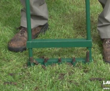 How to Aerate, Spike & Hollow Tine a Lawn