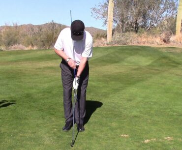 How to Grip the Golf Club and Form the V's with your hands - JohnDahlGolf.com