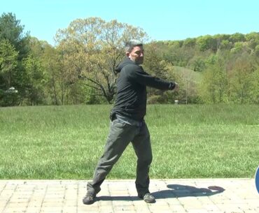 Disc Golf - Throwing Technique (Program Supervisor Ben Crowley)