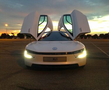 VW XL1 Turbo Diesel Hybrid -- The Most Efficient Car In The World