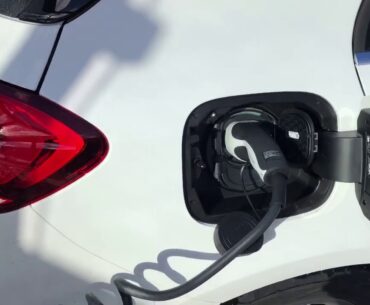 Mercedes A250e Plugin Hybrid Public Charging Station 2020