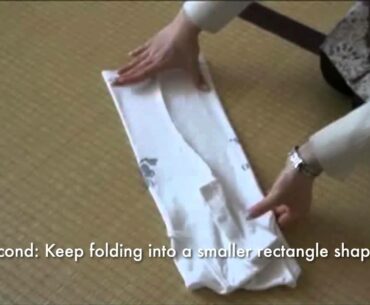 Fold short sleeved t-shirts using The KonMari Method