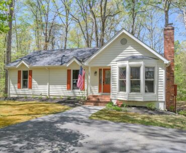 Gorgeous Home W/Beautiful Kitchen in Lake of the Woods, VA Offered at $279,900 by Pat Licata-REALTOR
