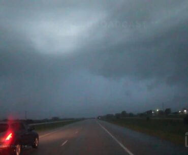 05-03-2020 Wichita, KS - Lightning and Heavy Rain with Morning Storms.mp4