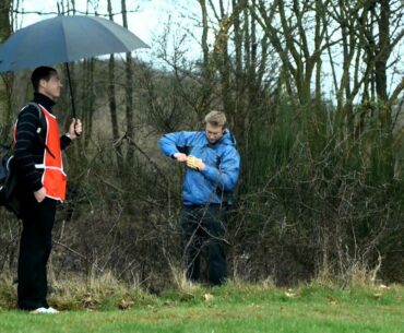 MacWet Gloves - Gary Wolstenholme vs Mike Powell