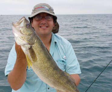 Trolling for Walleye in Lake Erie with Nightcrawlers