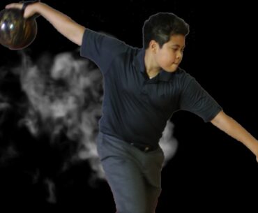 13-yr old Bowler - Marshall Whitehead III - Demonstrating the Griips Glove