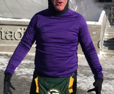 Cold Weather Base Layer Clothing - WSI Outfits The Vikings And Packers With New Gear