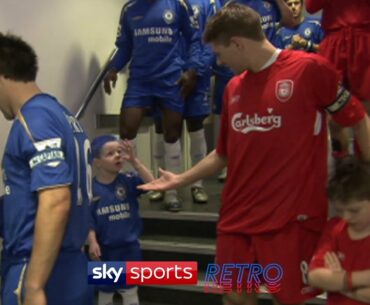 Steven Gerrard pranked by Chelsea mascot