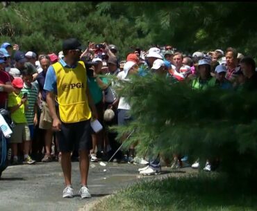 Jordan Spieth's drive on 7th hole ends up in puddle on cart path