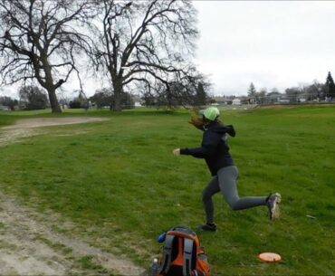 Kara Lee at Rocklin Disc Golf Course