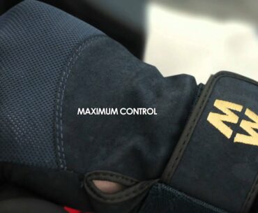 MacWet Gloves In Action - Wear when Jet Skiing