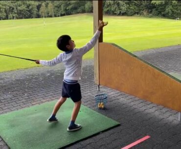 Kaito Golf Trick Shot with 2 Balls