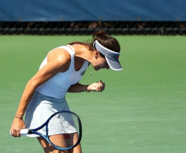 Karolina Muchova vs Sorana Cirstea dramatic third set tiebreak! | US Open 2020