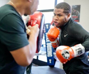 DEVIN HANEY TRAINING CAMP:ON THE ROPES BOXING