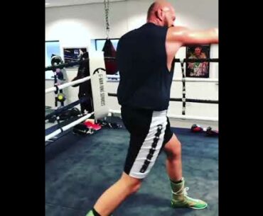 Tyson Fury With Some Sharp Shadow Boxing !