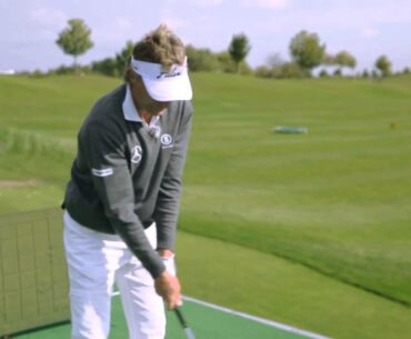 Bernhard Langer explaining how to Draw and Fade the golf ball