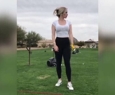 HOT GIRLS PLAYING GOLF