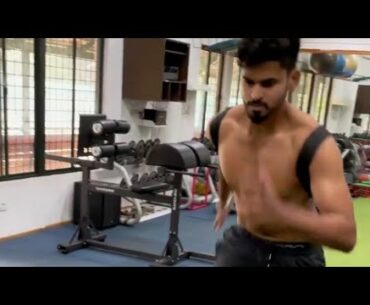 Shreyas iyer workout, shirtless