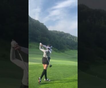 Golf swing| Golf fashion| Golf girls| Golf player| Glamour Golfer(2)