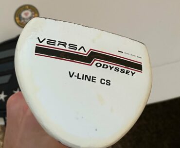 Odyssey Versa V-Line Center Shaft Putter