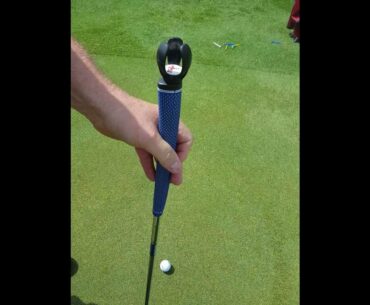 Upright Golf's 'Upright Claw' golf ball pick up tool