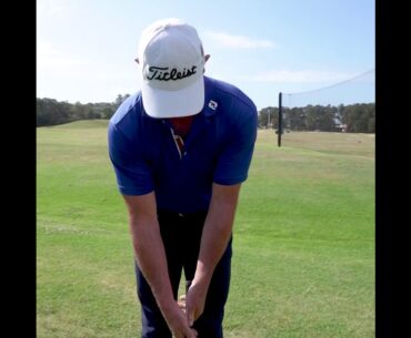 How to grip the golf club with Leigh Hunter