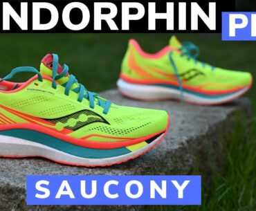 Saucony Endorphin pro, la recensione completa | la scarpa + comoda con piastra in fibra di carbonio