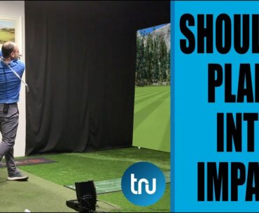 SHOULDER PLANE INTO IMPACT : GOLF TIP