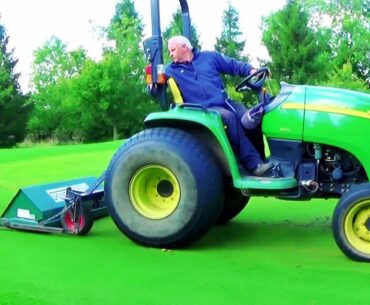 Black Bush Golf Club Green Keepers At Work