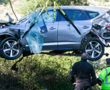 Officials discuss cause of Tiger Woods' crash