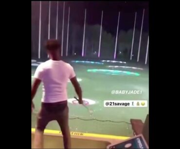 21 Savage Shows Us His Golf Swing!#shorts