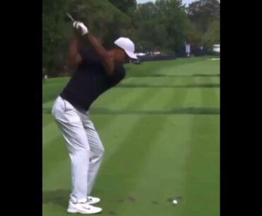 Tiger Woods Hits 3 Woods Stinger Butter Cut