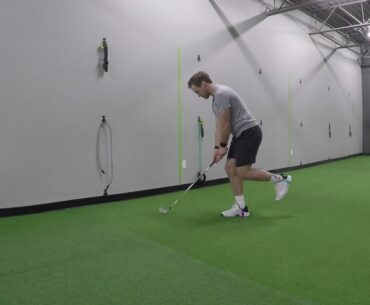 Single leg balance golf stance heel up