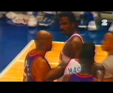 Charles Barkley gets pushed by Charles Oakley, then seals the game 1995-96