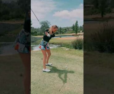 Claire Hogle | Golf shorts | Golf Swing