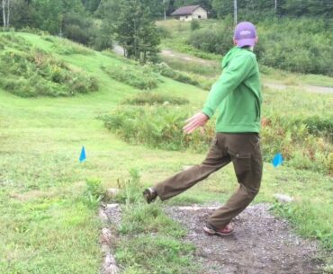 Disc golf throwing tutorial - off a tee pad - Finish your Throw