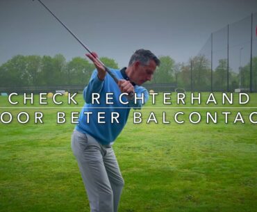 Check rechterhand voor beter balcontact