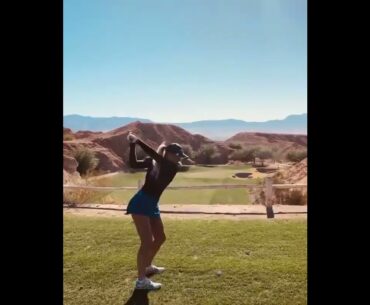 ⛳ GOLF Blondie Swing with Good Fashion!!  | Golf ladies  | Golf lady  | Golf Shorts | #Shorts