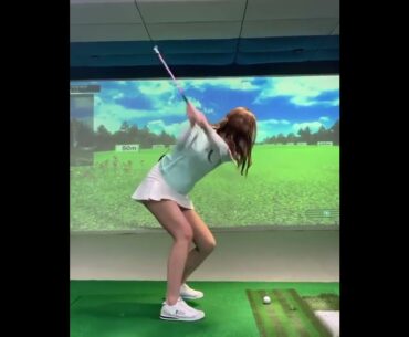 ⛳Super Ultra Powerful Swing!!| Golf ladies  | Golf lady  | Golf Shorts | #Shorts