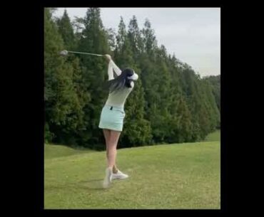 ⛳wha a visual korean girl look at her swing!!| Golf ladies  | Golf lady  | Golf Shorts | #Shorts