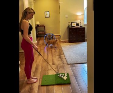 😂 I love your cat! Great reflexes #golf #golfswing #golftrickshot #golfgirl      | GOLF#SHORT