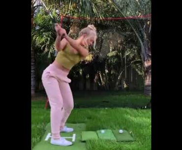 ⛳Watch me doing this~!!  | Golf ladies  | Golf lady  | Golf Shorts | #Shorts