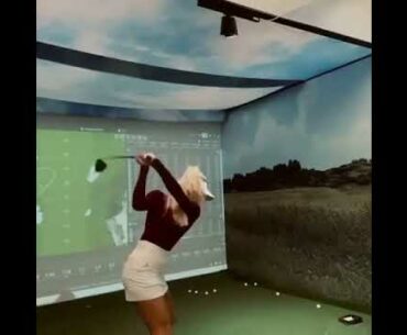 ⛳Didn’t see the ball! Eyes stuck somewhere else! | Golf ladies  | Golf lady  | Golf Shorts | #Shorts