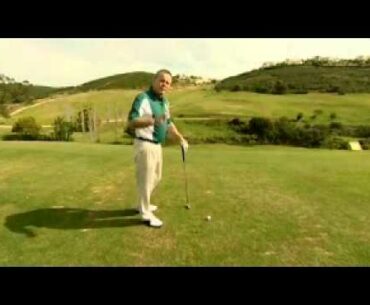 Golf Tip: How wide should your golf stance be?