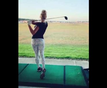 Beauty golf girl trick shot ❤️❤️ #golf #golftrickshot #golfgirl