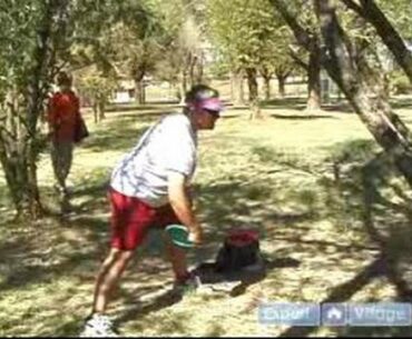 Disc Golf Strategies : Straddle Putting in Disc Golf