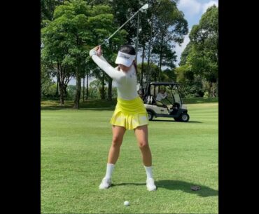 Such a great swing!!! Envy you! #golf #shorts #golftrickshot #golfswing    | GOLF#SHORT